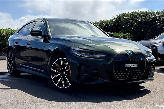 2023 BMW i4 with awesome options - Image 1