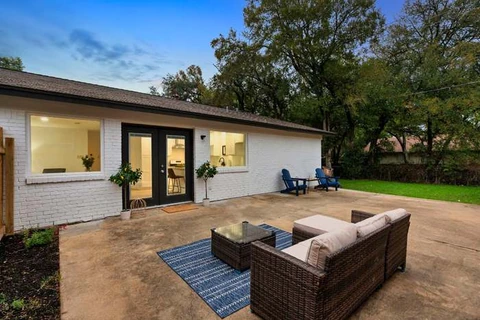 South Austin TX House: 7min to Downtown - photo 23