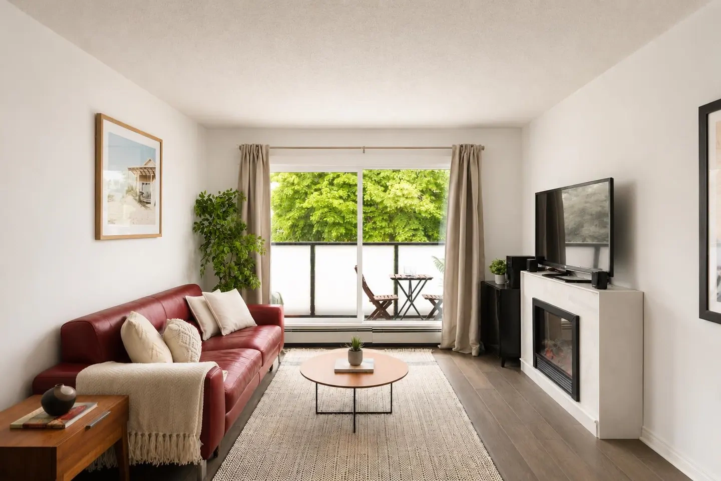 Your Renovated Home Awaits in the Heart of Vancouver - Image 1