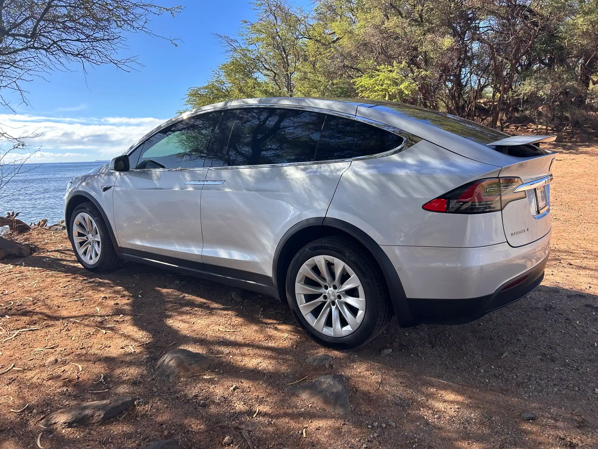 Tesla Model X FREE supercharging and prepaid FSD - Image 1