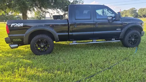 Clean Ford F-250 for trade - photo 2