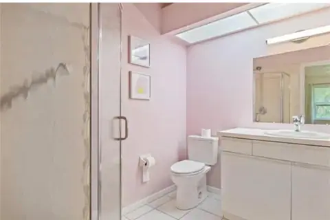 Sarasota, FL Detached Villa — Seeking Permanent Home Trade in Appalachian Mountains - photo 8