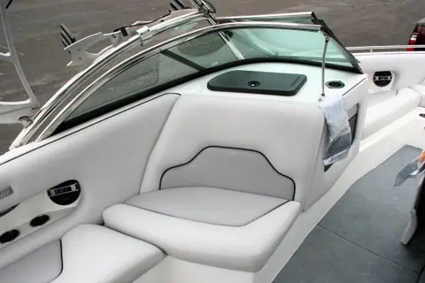 2011 Supreme V232 - photo 4