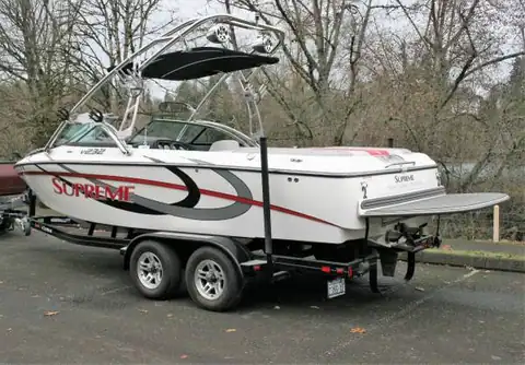 2011 Supreme V232 - photo 6